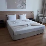 Silver Byala - първа линия, морска панорама с два басейна и осигурен паркинг Lejlighed Byala (Varna)